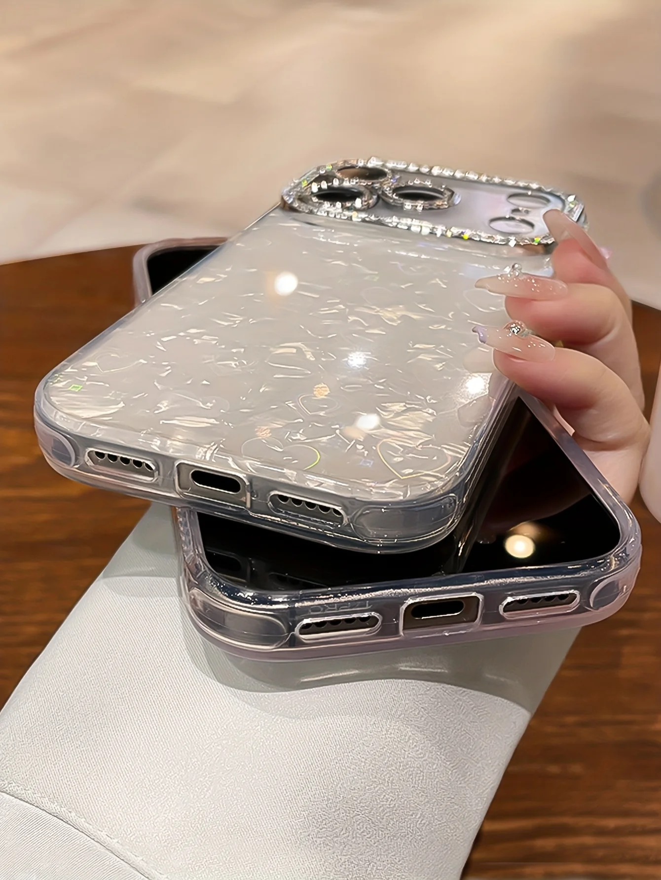 Elegante Glitzer-Kristall-Liebes-Laser-Shell-Muster-Telefonhülle für iPhone 17, Air 16, 15, 14, Plus, 13, 12, Pro Max, weiche Linsenfolie – Detail 7