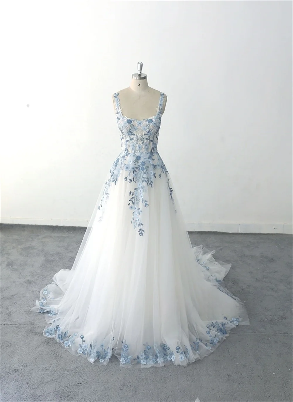 Kyoto Light Blue Floral Embroidery Wedding Dress Sleeveless Square Neck vestidos de novia Customized A-line Fairy robe de mariée 4