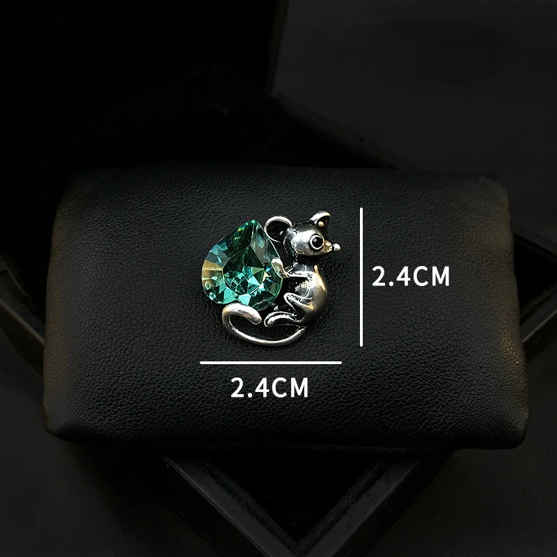 Cute Zodiac Little Mouse Pin Mini Small Animal Brooch All-Matching Graceful Women Corsage Suit Accessories Rhinestone Jewelry