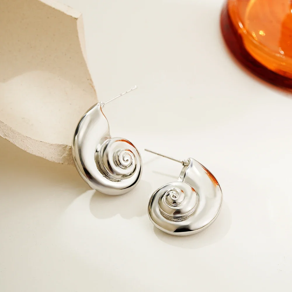 Silver Color Stainless Steel Tiny Snail Shell Ear Stud for Women Geometric Irregular Conch Shell Drop Earrings Exquisite Jewelry