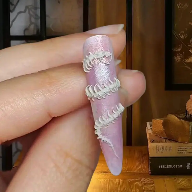 1Pcs 3D 뱀 뼈 금형 네일 아트 장식 액세서리 DIY 디자인 실리콘 장식 네일 아트 템플릿 손톱 금형