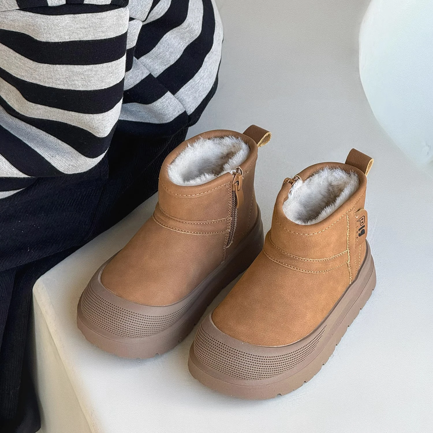 Baby Winter Hot Sale Soft/Fashion New Style Plush Warmth Thick Soled Snow Boots Lightweight Zipper Slip-on Cute Sports Boots