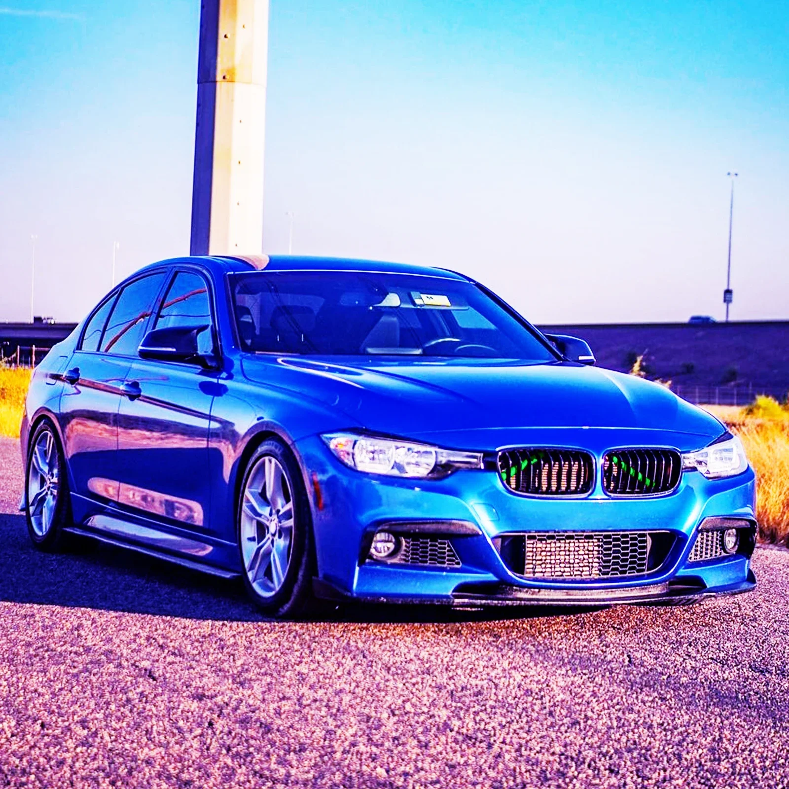 BMW F30 2ピースラグボルト 4本パック カラー:レッド サイズ (60°テーパー) ネジ径:M14xピッチ:1.25x首下:45mm ガルビノ BMW F30 2ピースラグボルト 4本パック カラー：レッド サイズ