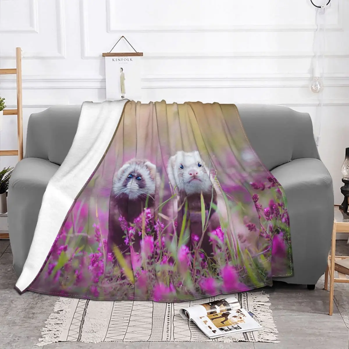 

Cute Ferret Blanket Flannel Print Kids Gifts Multifunction Lightweight Throw Blanket for Home Bedroom Plush Thin Quilt