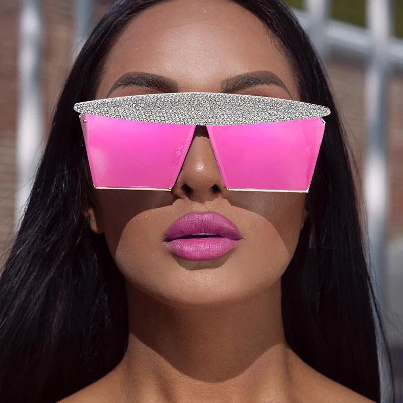 

New Trend Large Frame Retro Sunglasses Women 2023 Fashion Personality Crystal Rhinestones Frame Ladies Sun Glasses Gafas