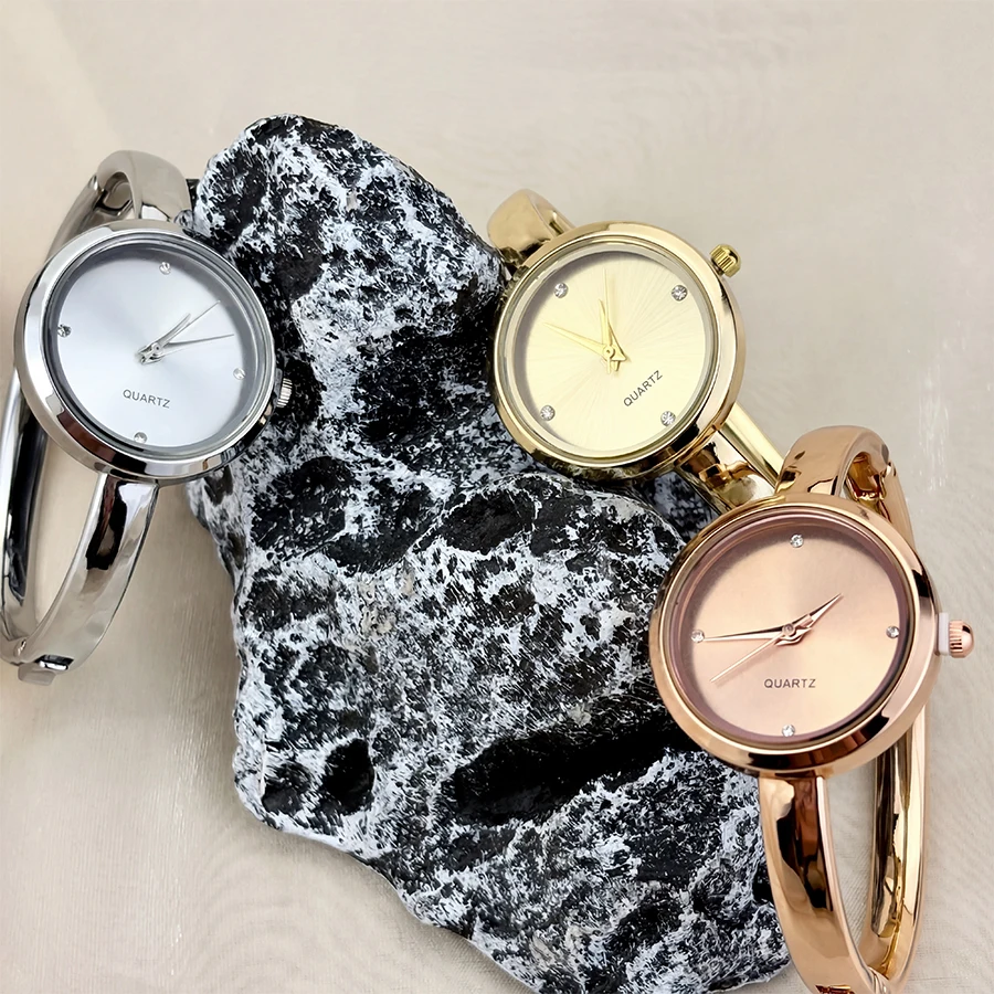 Elegant Classic Round-Face Ladies' Bracelet Wristwatch