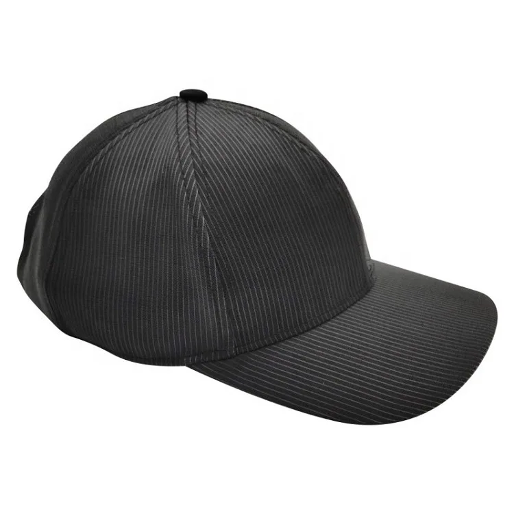Black luminous cap