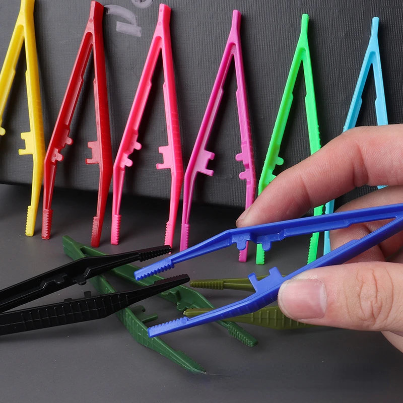 10Pcs Children's Fine Motion Training Accessories Tweezers Flat Headed  Tweezers Color Clip Plastic Tweezers Children's Toy