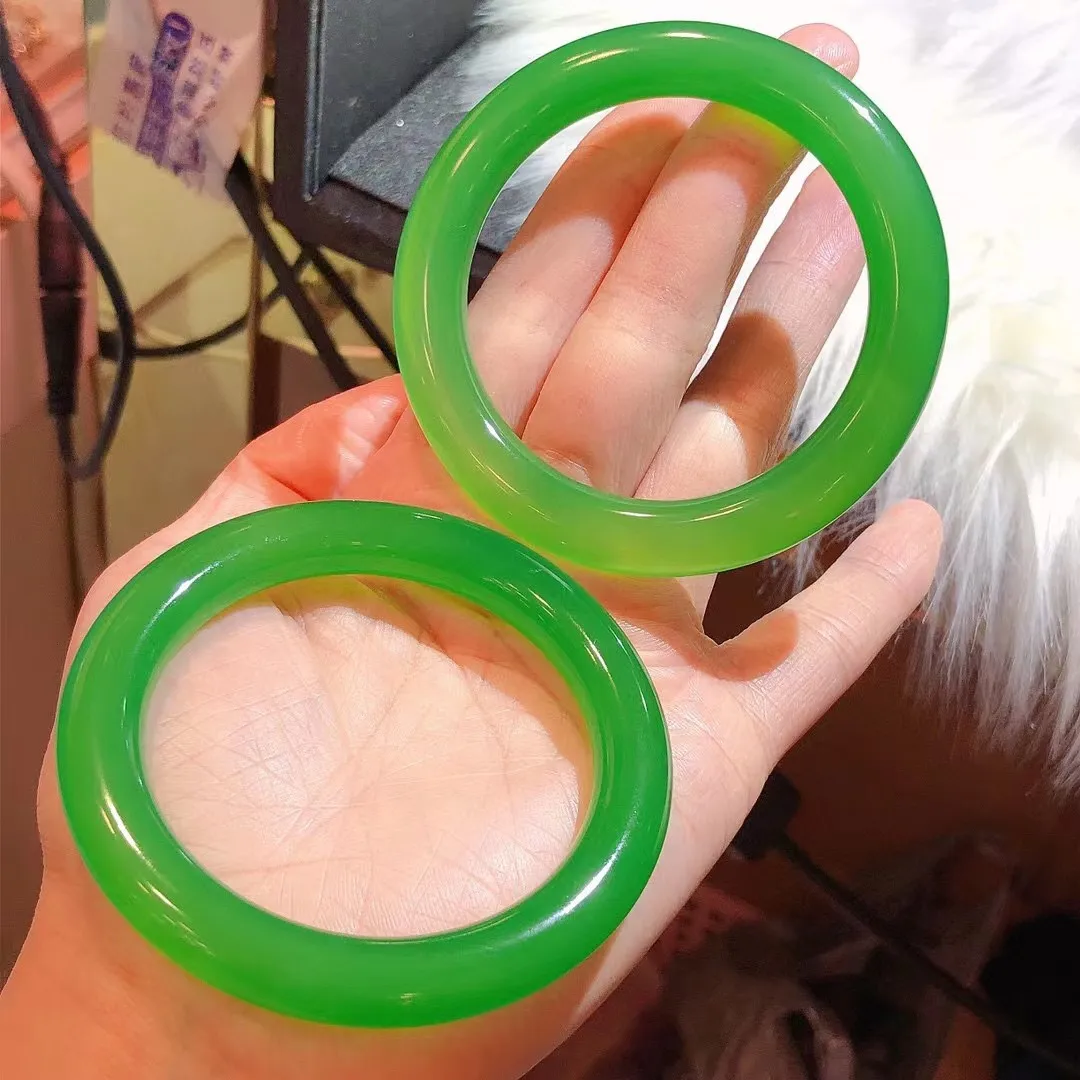 High Ice Emperor Green Natural Chalcedony Agate Bangle Boutique Elegant Jade Bracelet Jewelry Accessories