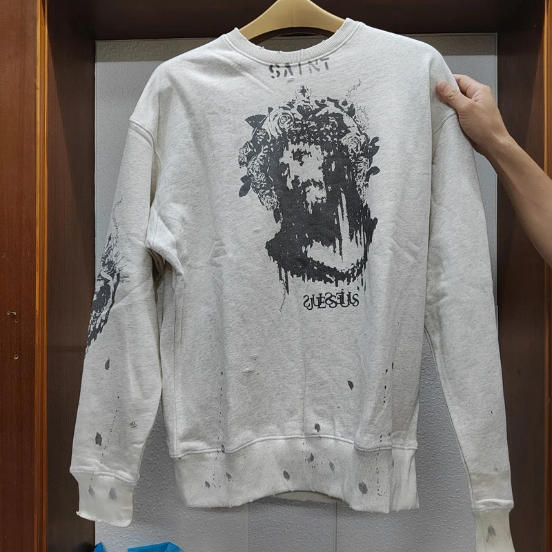 

Real Photo Saint Pullovers Washed Old Portrait Garland Letter Print Damage Hole Long Sleeves Sweatshirt Men Women Casual Clothes