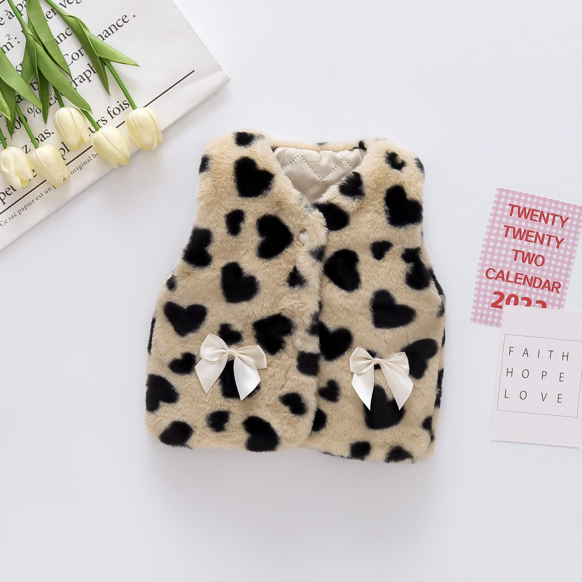 Children Vest Winter New Sleeveless V-neck Love Printed Plush 0-3-year-old Baby Girl Sweater Cotton Coat