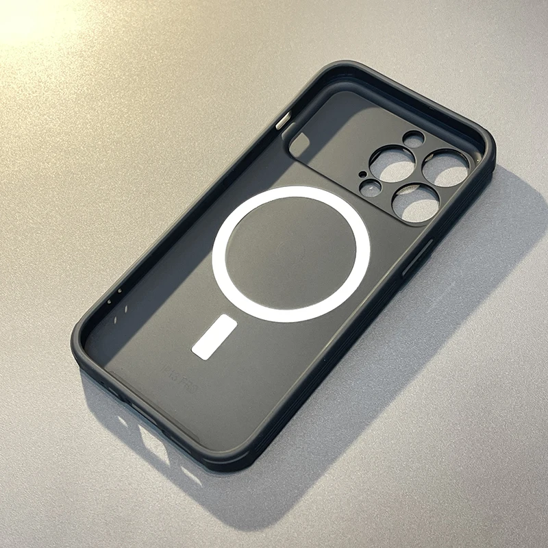 Deluxe Slide Camera Lens Protector with MagSafe Compatibility