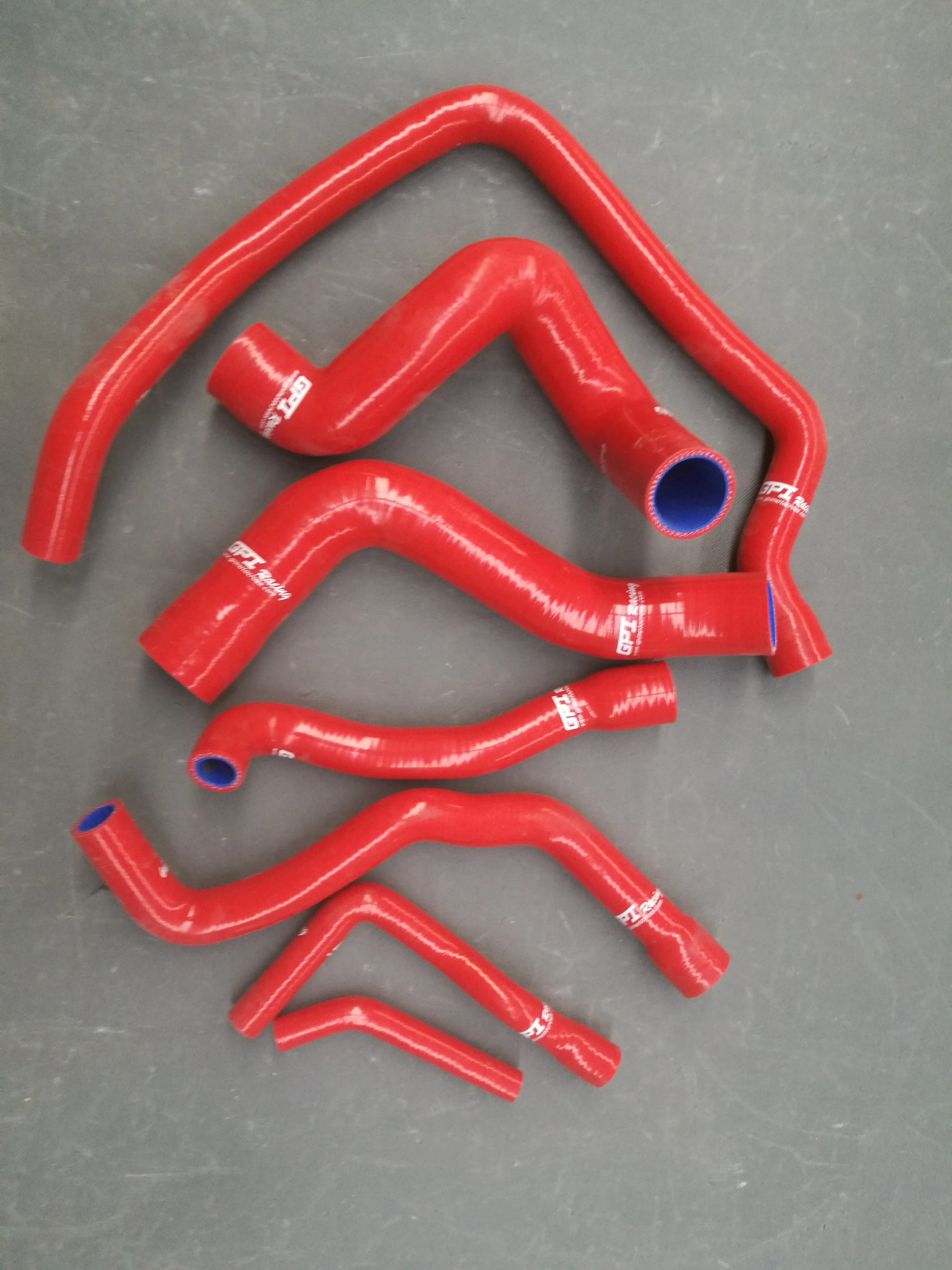 

For BMW E34 M50 525 525I 528 530 530I 6CY 1989-1995 Silicone Radiator Hose Pipe Tube 1989 1990 1991 1992 1993 1994 1995