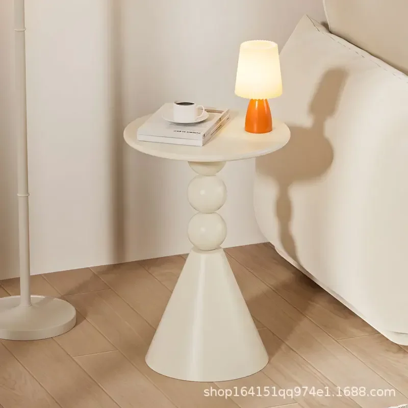 Light Luxury Creative Sofa Wrought Iron Living Room Edge Cabinet, Simple Movable Small Coffee Table, Painted Bedside Table