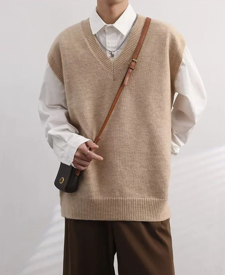 Description Picture 5 of itemKnitted Sweaters for Men V Neck Man Clothes Solid Color Waistcoat Plain Sleeveless Vest Korean 2023 Autumn Knitwears Overfit S A