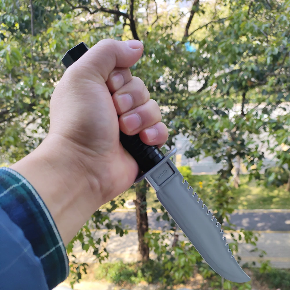 Gefälschte realistische Messer Requisiten Schrei Geist Gesicht Jagdmesser Waffe Mörder Halloween Cosplay Requisiten Zubehör Geschenk – Detail 2