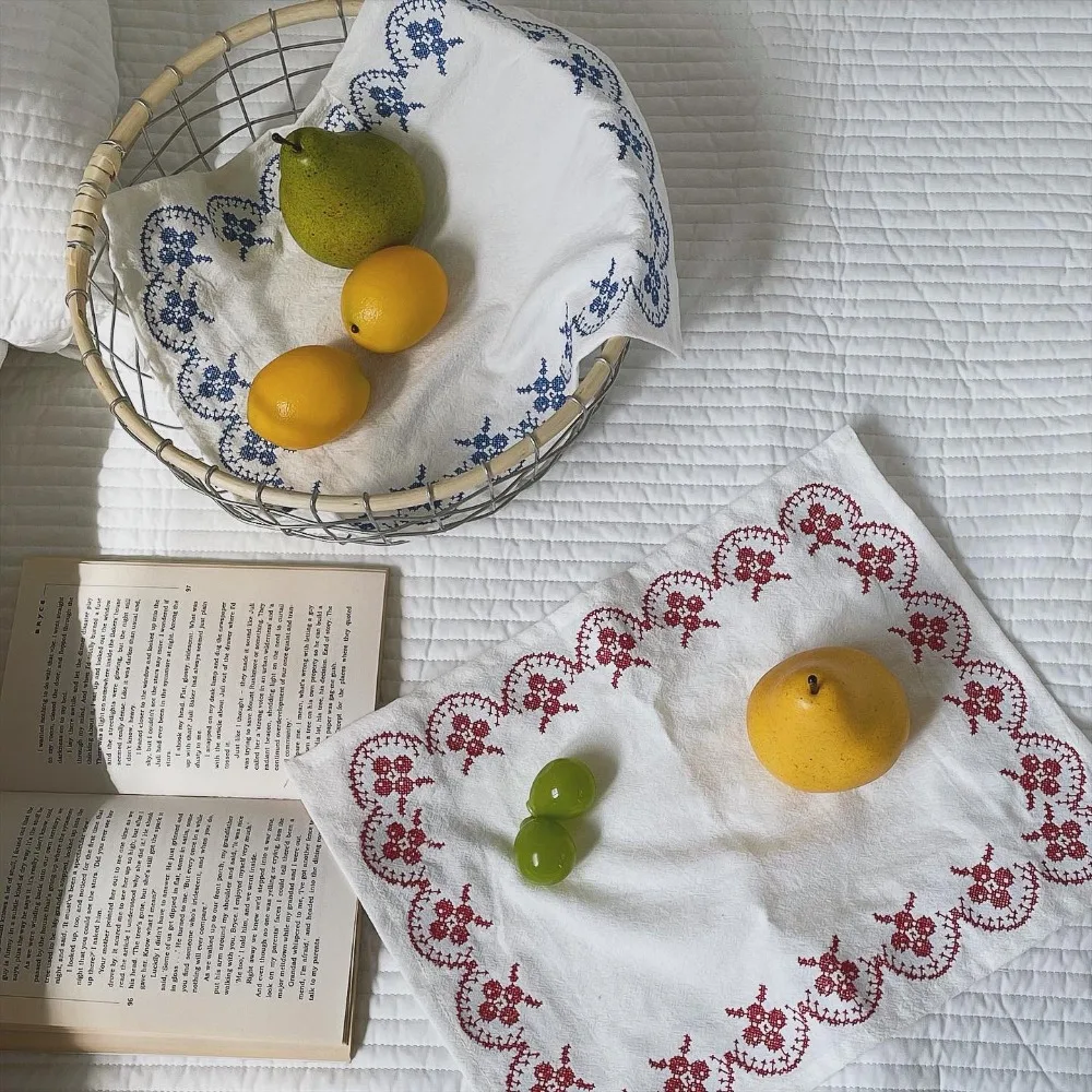 Pure Cotton Retro Embroidery Meal Mat 29*37cm Exquisite Desktop Mat Square Simple Cover Cloth Background Props