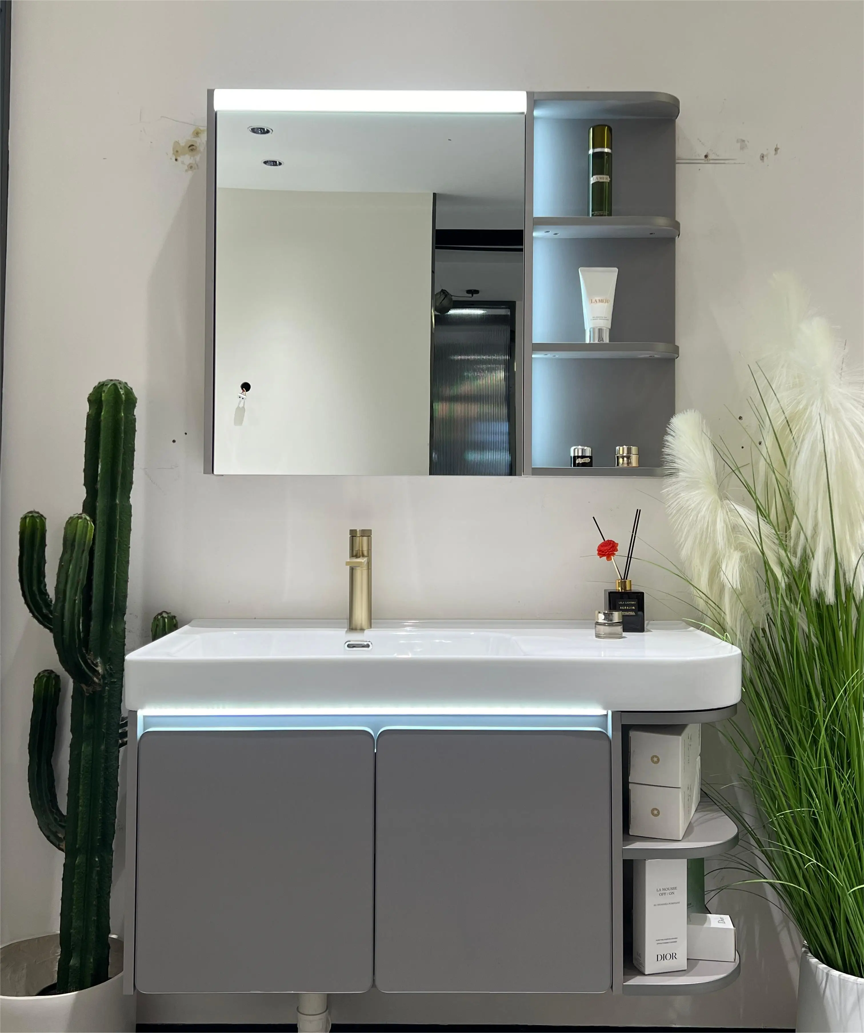 Modern Simple Wooden Rock Plate Bathroom Furniture Makeup Cabinet LED Smart Mirror Sink Basin Versatile Vanity Bathroom Vanity