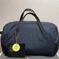 Sac de voyage léger de luxe 40L, sac de sport en nylon pour hommes et femmes, sac bandoulière de grande capacité pour activités de plein air et salle de sport. 2