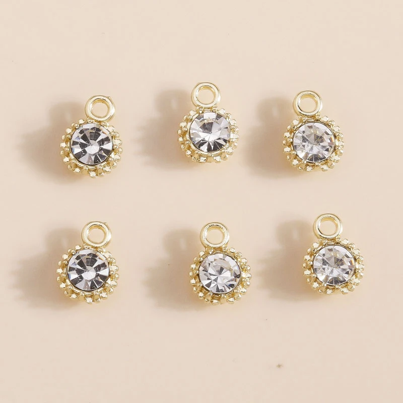 Leslie 8 Stück 4 x 7 mm vergoldete Mini-Kristall-Anhänger für die Herstellung von Halsketten, Ohrringen, Armbändern, handgefertigtem Schmuck