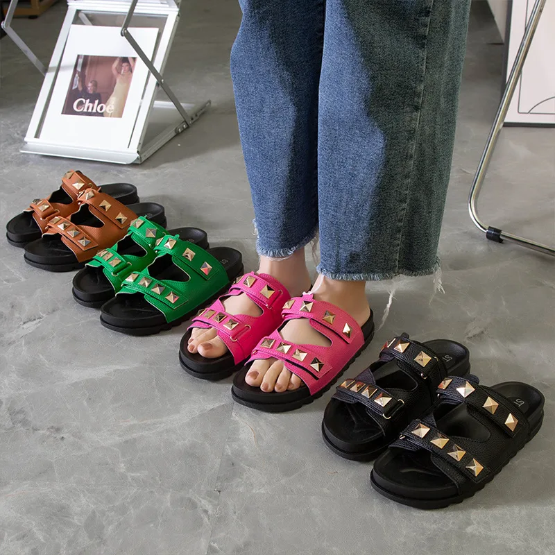 Rivet Fashion Female Shoes Women Beach Flip Flops Flats Summer 2023 Casual Indoor Home Ladies Slides Outside Slippers for Women