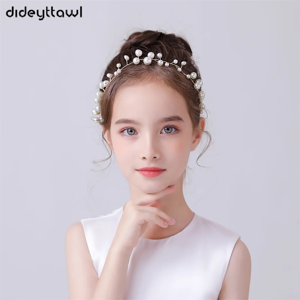 DIDEYTTAWL Delicately Handmade Kids Hairpiece Composed of Tiny Sparkling Elements. This Exquisite Accessory Effortles