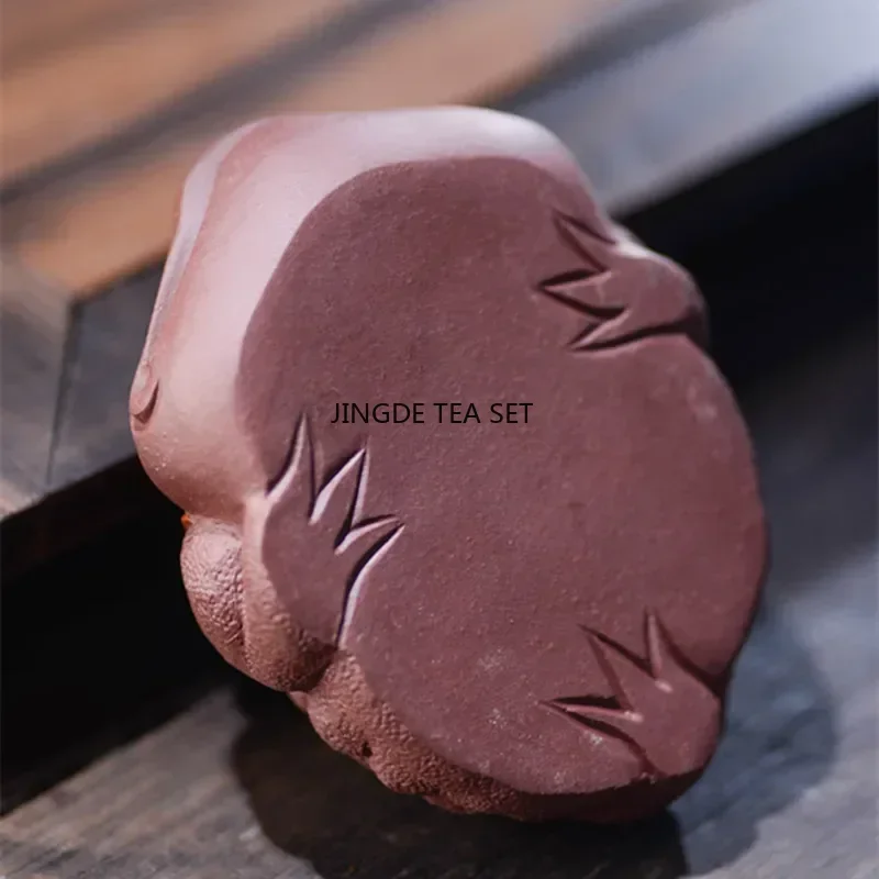 Yixing Purple Clay Tea Pet Lucky Golden Toad Animal Statue Handmade Tea Set Decoration  tea accessories