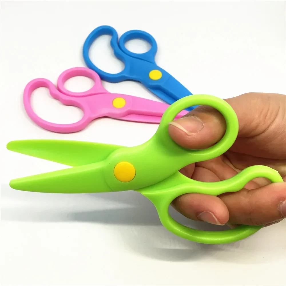 Cartoons Mini Scissors Plastic Kindergarten Manual Round Head Safety Kids  Scissors