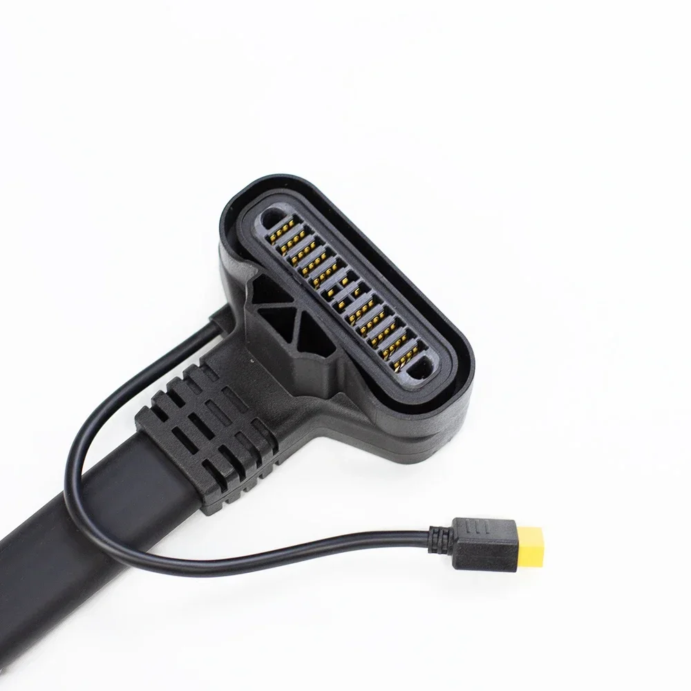 รูปสินค้า สายชาร์จแบตเตอรี่สำหรับโดรนเกษตร Agras T40/T50/T60