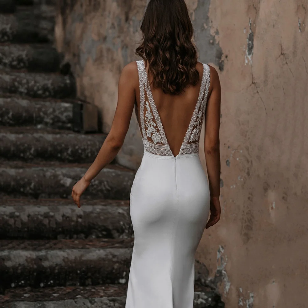 Customized Sexy Mermaid Wedding Dresses Deep V Neck Tank Bridal Dress Illusion Applique Bridal Gowns Vestido De Novia