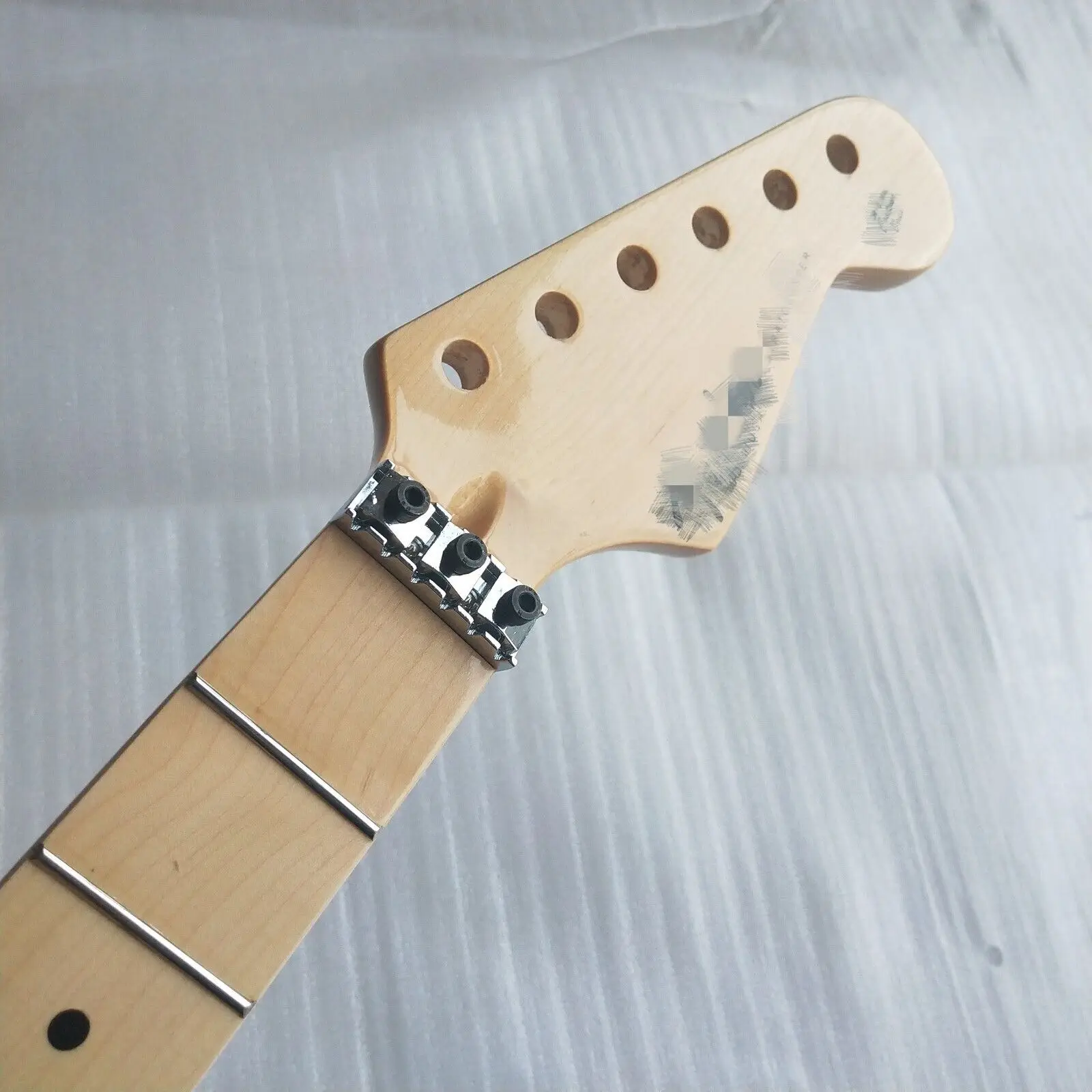 

New Electric Guitar neck maple 22 fret maple Fretboard Floyd rose nut ST Style