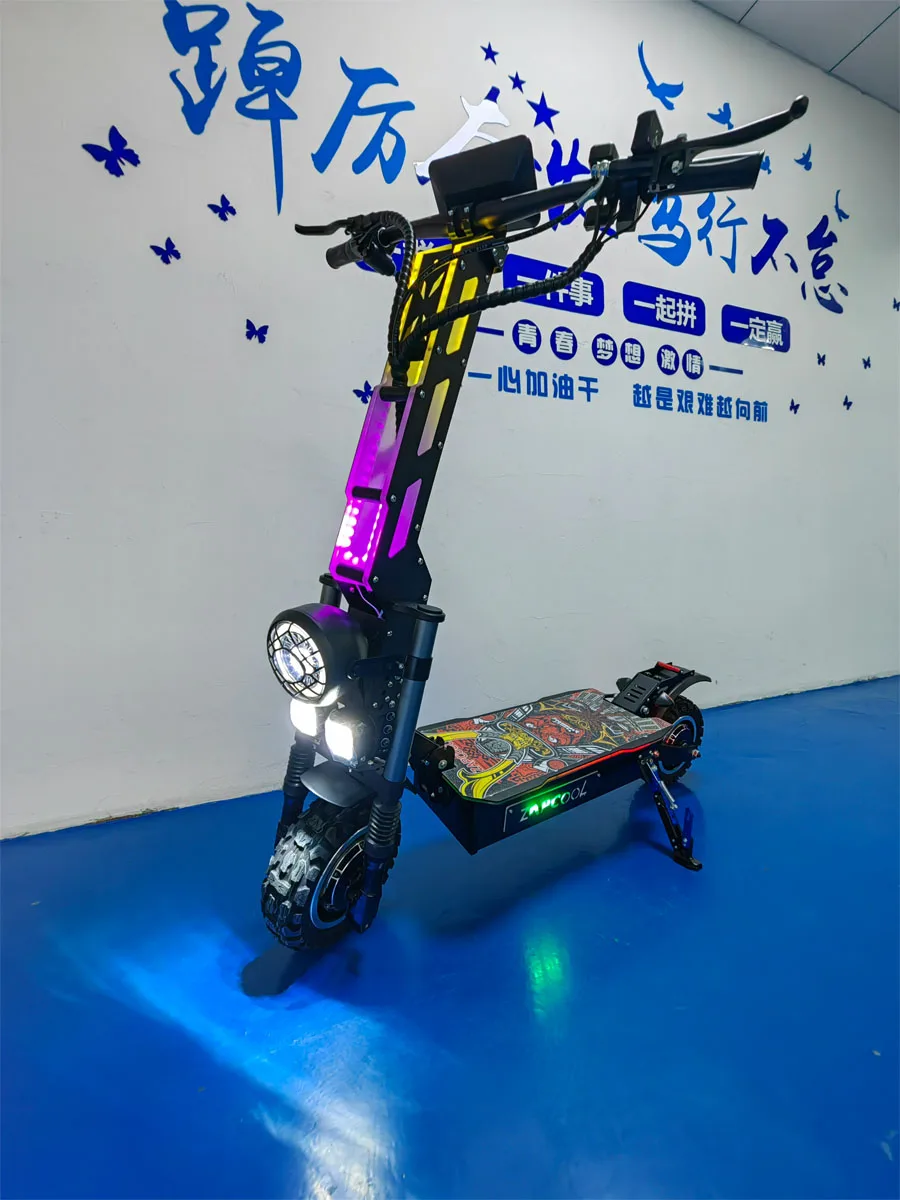 11/13 Inch Off-road 60v8000Ｗ24AH Range 60-80km 3 speed Electric Scooter