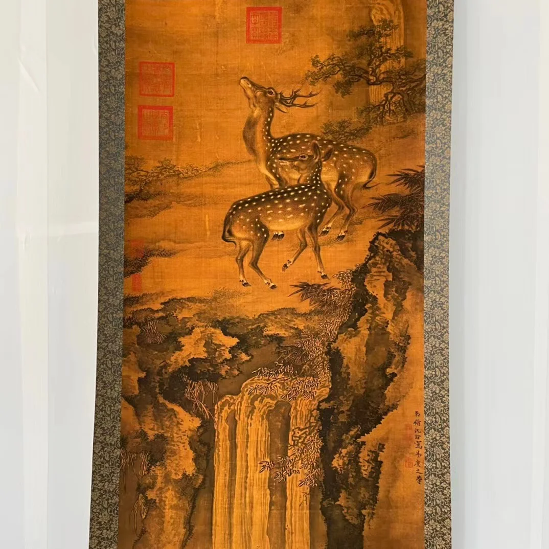 

Old Chinese hand-painted long scroll,Double deer illustration