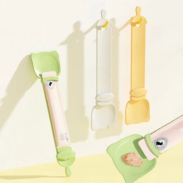Cute and Convenient Cat Treat Spoons: Easy-Squeeze, One-Handed Feeder, Cat Supplies for Feeding Wet Treats and Supplements 1