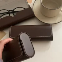 Étui à lunettes café vintage – Porte-lunettes portable léger, idéal pour les voyages et l'utilisation quotidienne, accessoire de voyage 5