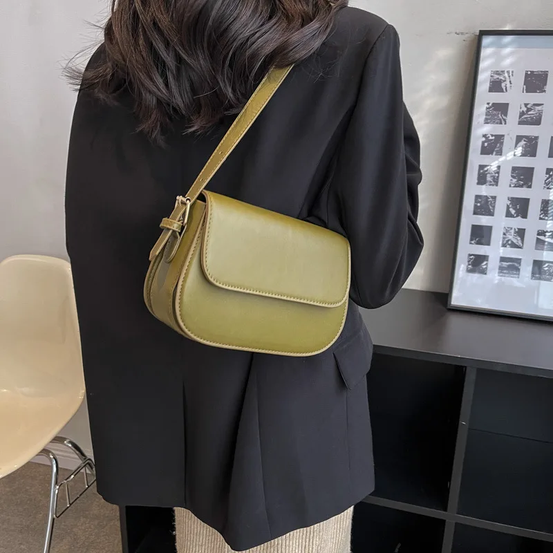 

2024 new fashion versatile simple shoulder/tote small square bag