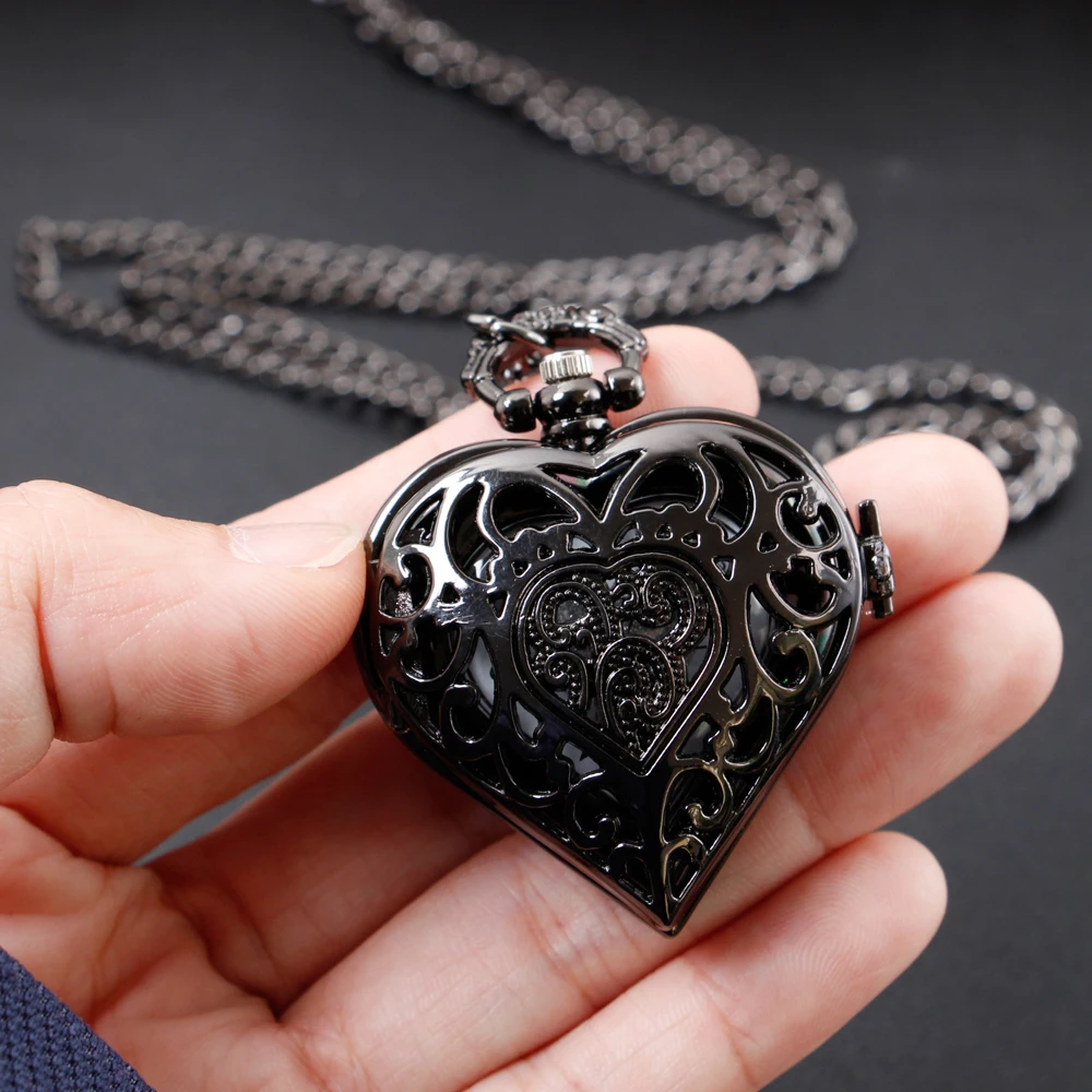 Рисунок 4 - Черное винтажное изысканное ожерелье в форме сердца