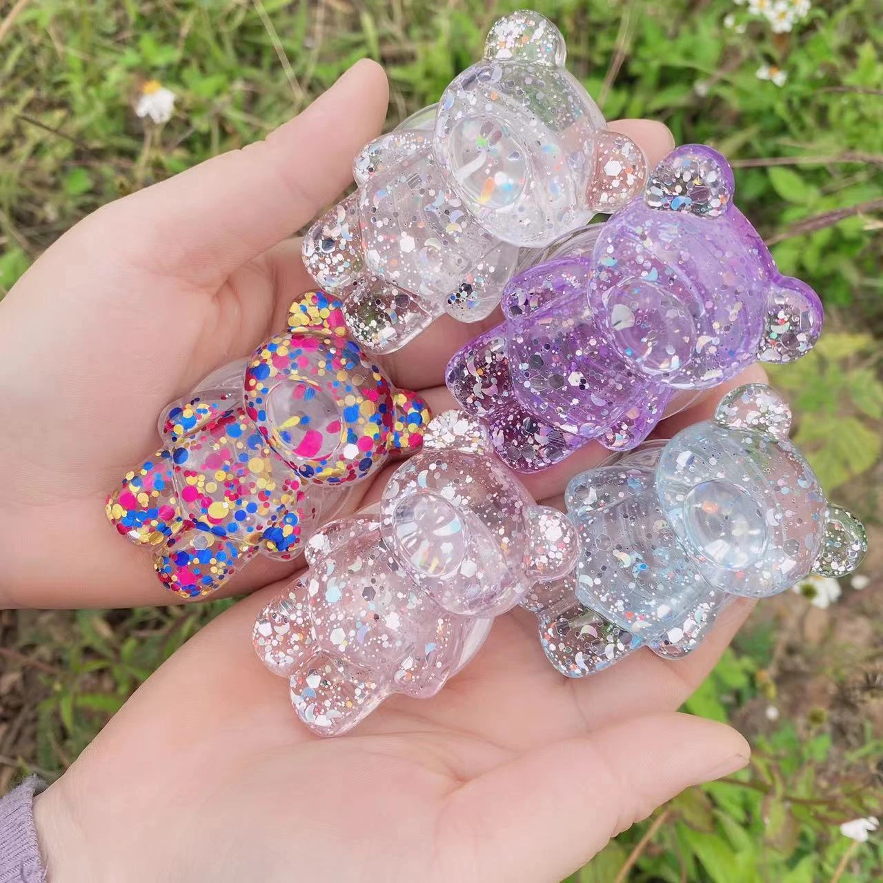 iphone charging dock Glitter bear transparent three-dimensional lazy retractable desktop back with air cushion support phone holder for car cup holder