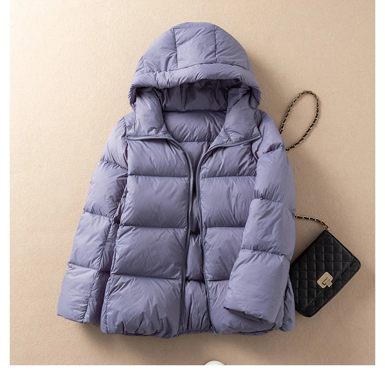 Lagabogy 2025 Winter New Light Hooded Warm Puffer Jacket Women 90% White Duck Down Soft Coat Female Casual Bread Short Outwear