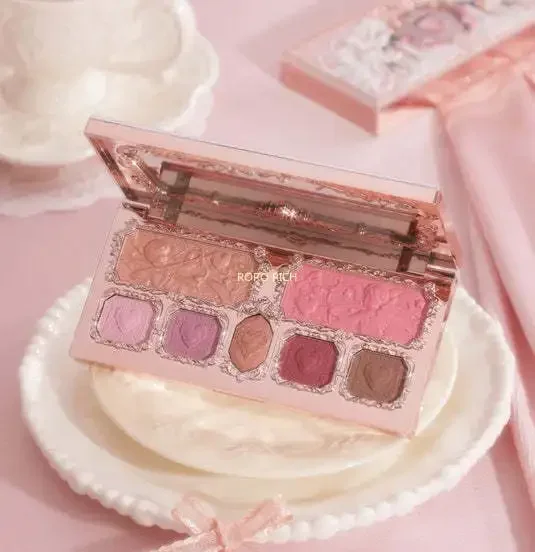Flower knows Strawberry Cupid Collection Facial Complexion Palette Blush Eyeshadow Highlighter Face Bronzer Palette eye shadow eye shadow plate