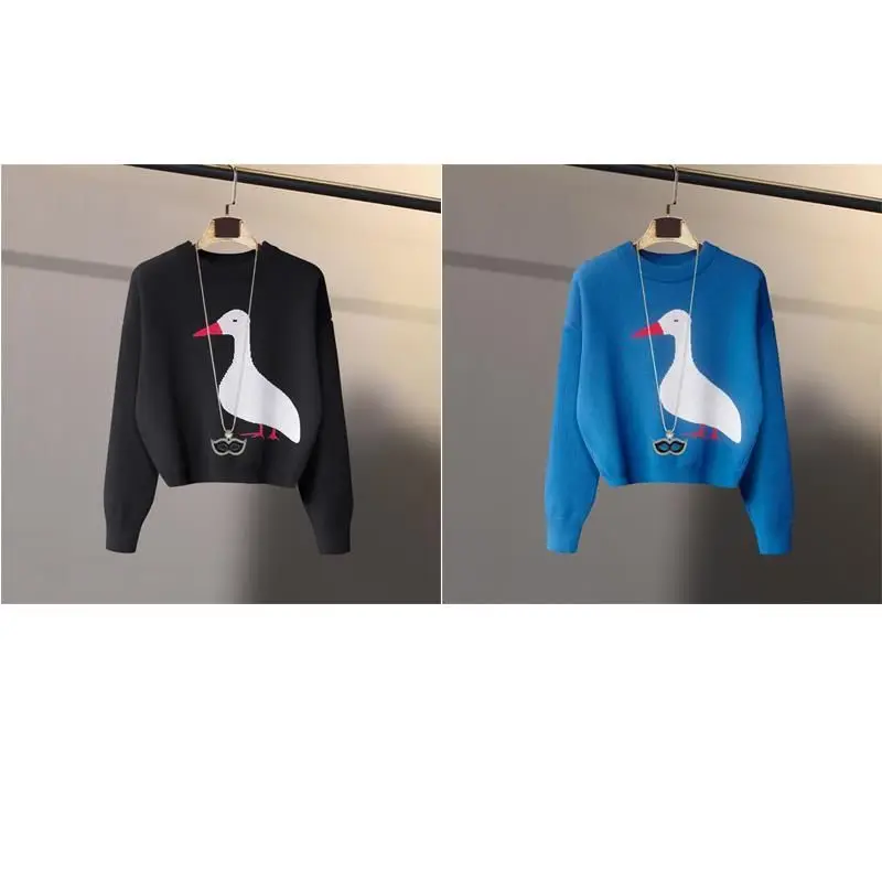 College retro cartoon duckling embroidery jacquard sweater women wear round neck loose sweater in autumn and winter red sweater