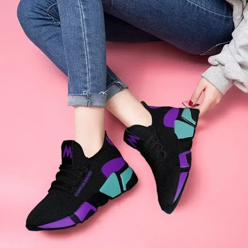 Fashionable and simple new women's shoes, comfortable women's shoes, spring and autumn lace-up comfortable light sports shoes