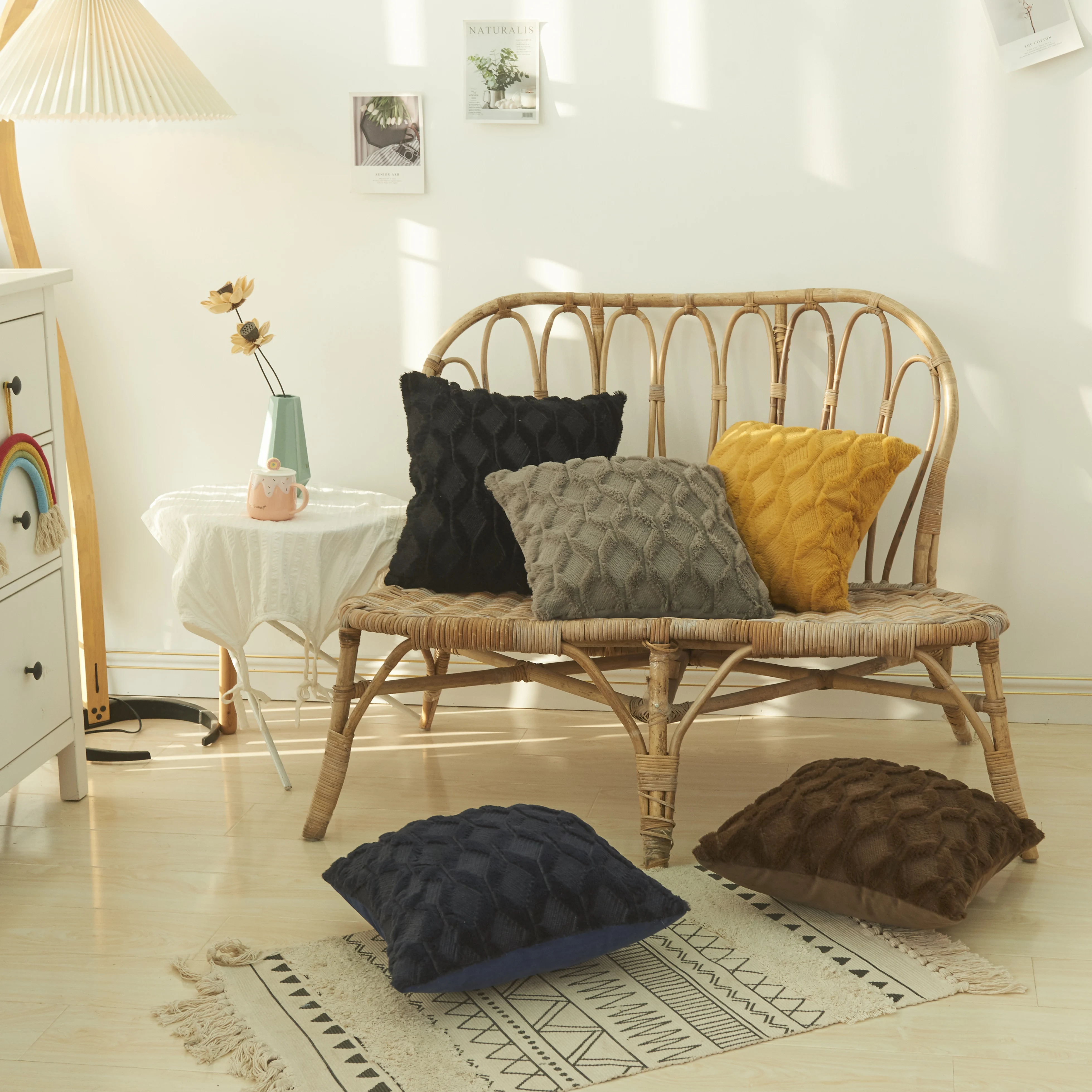 

Luxury PV Velvet Home Decorative Pillow Case Wholesale Home Decorative Cushion Cover