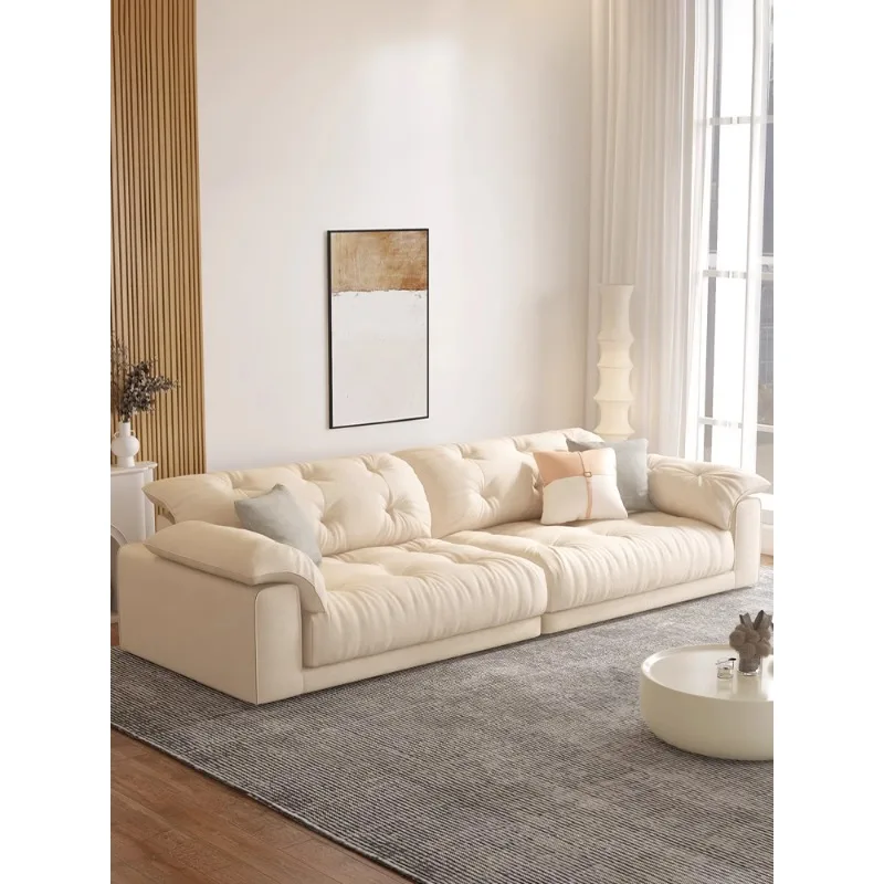 

Cream wind living room is modern, simple, light and luxurious. Small apartment with elephant ears, in-line fabric, clouds
