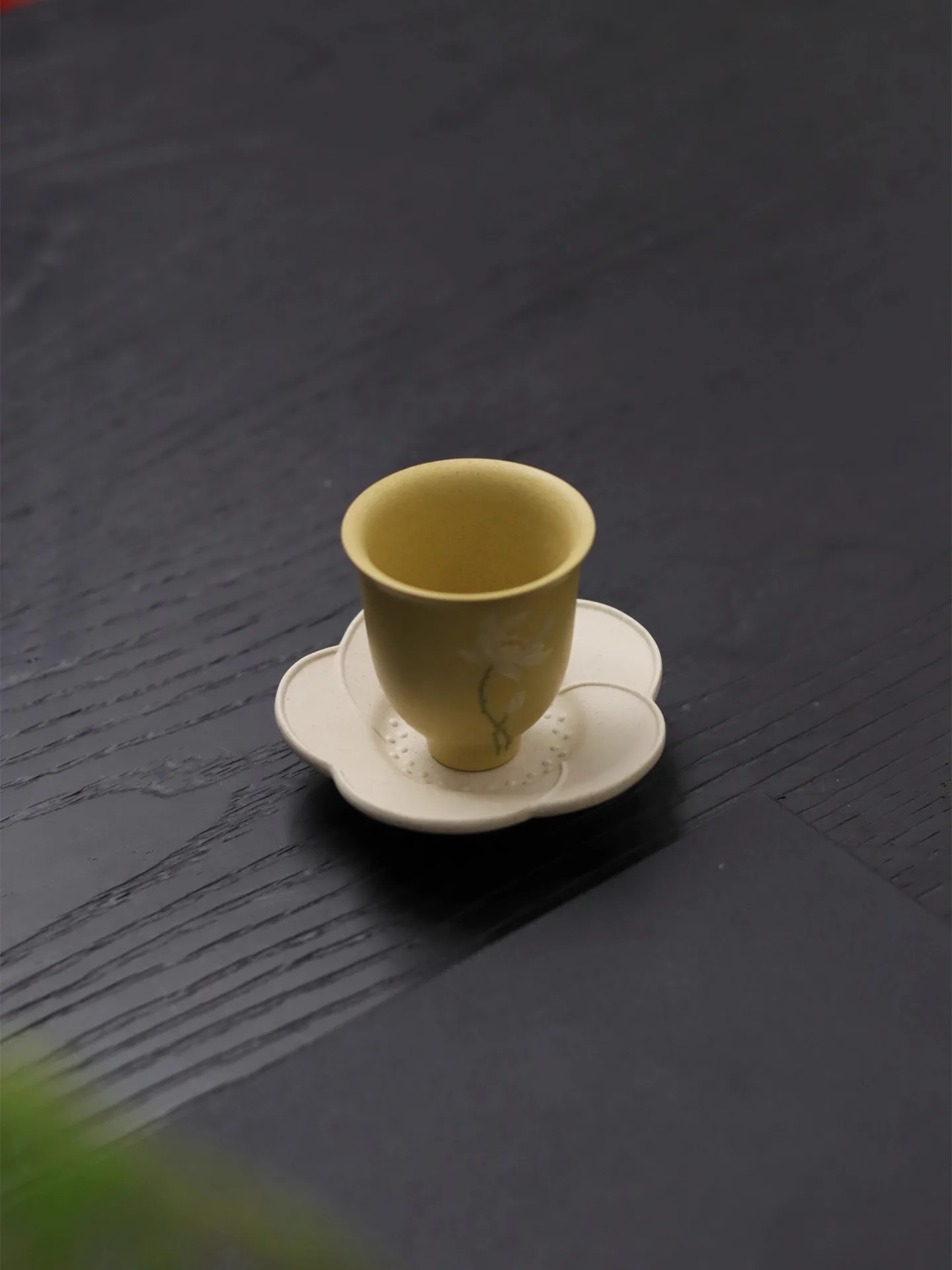 흰색 꽃잎 차 트레이 매트 보라색 점토 차 액세서리 탁상 장식 차 액세서리 베이스 커버 작은 차 트레이 차 홀더