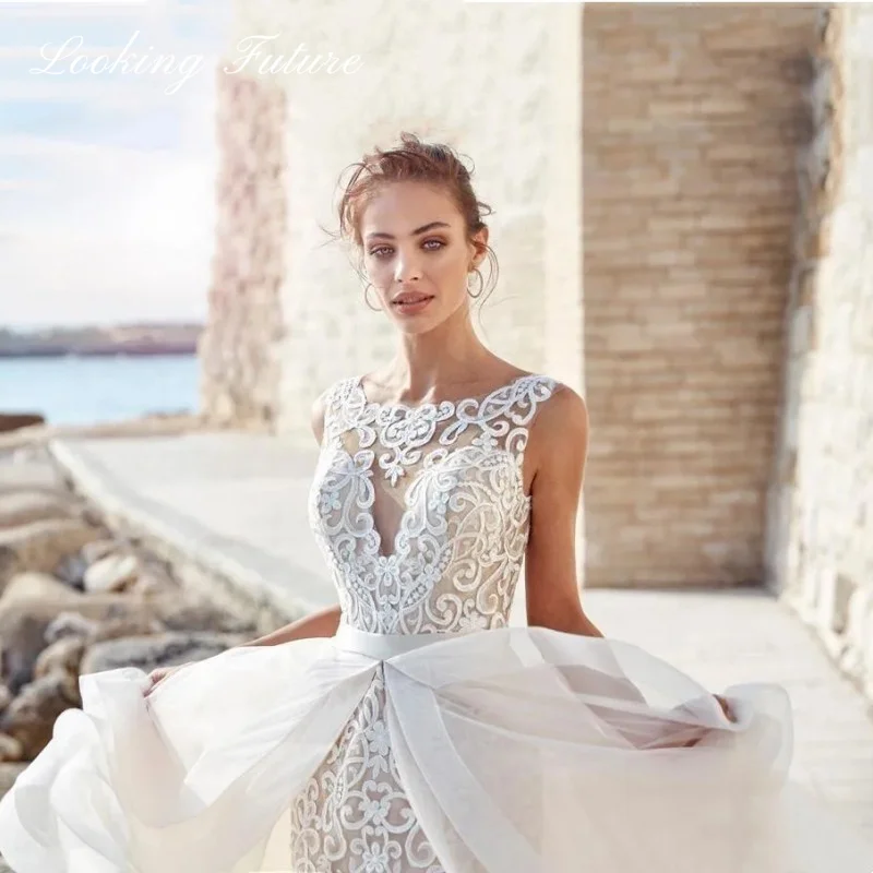 Рисунок 3 - Короткие свадебные платья с вырезом