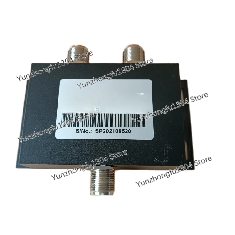 

СВЧ АИС Антенный разветвитель 136-174 МГц 2-сторонний разветвитель