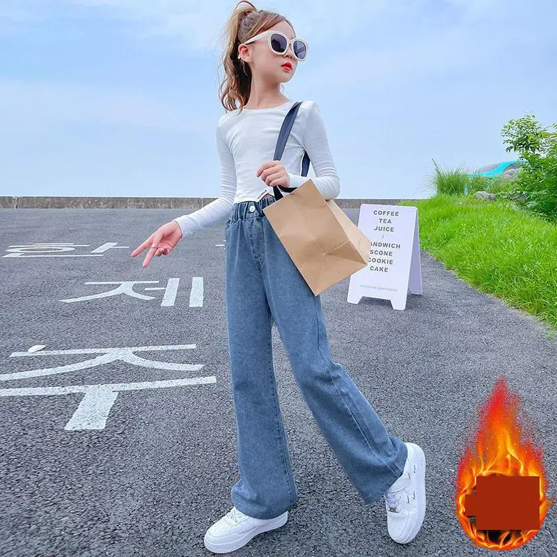 2026 نمط فضفاض غير رسمي للمراهقات جينز سميك للخريف والشتاء مستقيم واسع الساق من قماش الدنيم بنطلون جينز دافئ للأطفال
