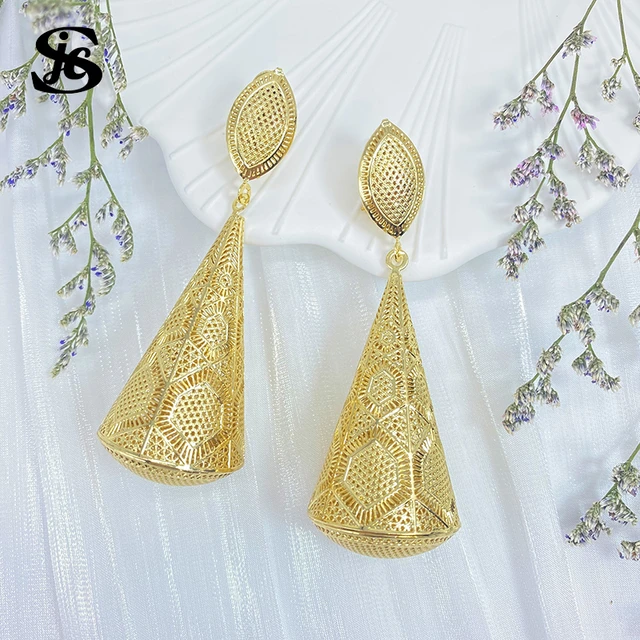 Gold Earrings Designs Simple 2024 | favors.com