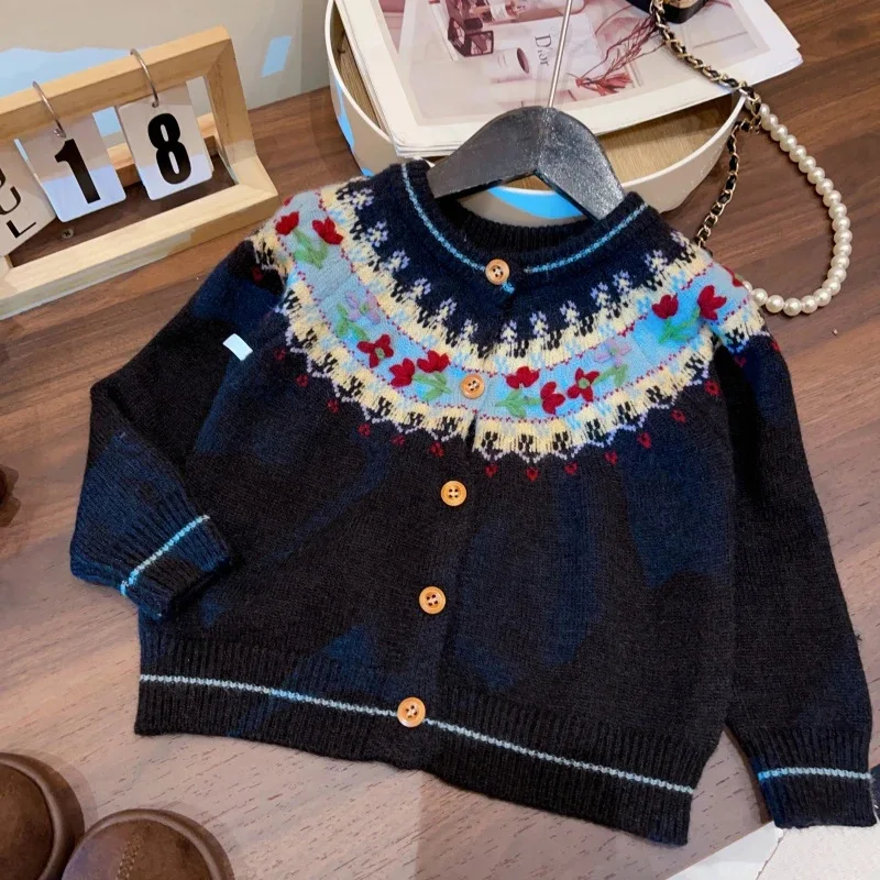 2026 레트로 패턴 자카드 스웨터 소녀용 겨울 신상 슬림핏 가디건 개성있는 디자인 상의